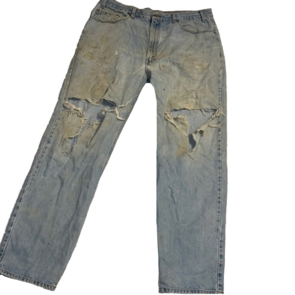 Vintage Levi’s 550 Thrashed Denim Jeans Size 40x32 - Picture 1 of 16